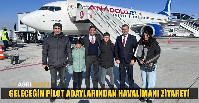 Hayali Pilotluk olan Öğrencilerden Havalimanı Ziyareti