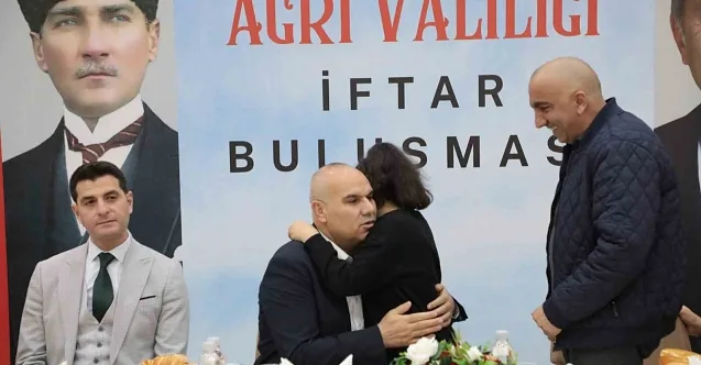 Ağrı Valisi Koç Otizmli Çocuklarla İftarda Bir Araya Geldi