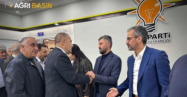 AK Parti Ağrı İl Başkanlığında Bayramlaşma Coşkusu