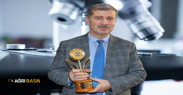 Prof. Dr. İlhami Gülçin, Ödüllerini Savunma Sanayi Mühendislerine Adadı