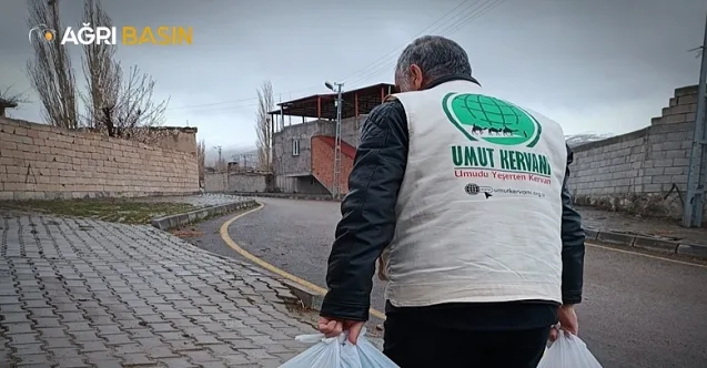 Umut Kervanı’ndan Doğubayazıt’ta İhtiyaç Sahiplerine Gıda ve Nakdi Yardım