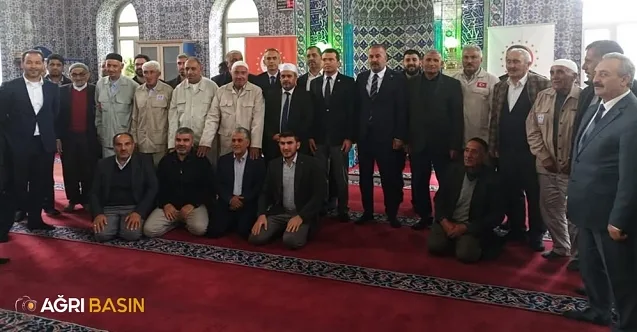 Tutak’ta Hacı Adayları Dualarla Uğurlandı