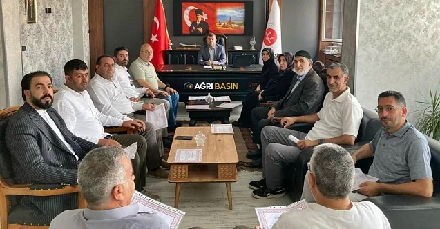 Müftü Şafak’tan din görevlilerine umre hizmeti toplantısı