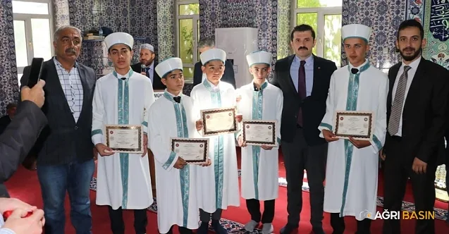 Tutak’ta hafızlık icazetinde duygulu anlar yaşandı