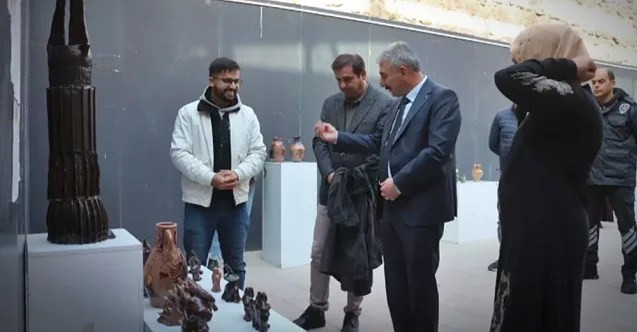 İshak Paşa Sarayı’nda Seramik Sergisi Açıldı
