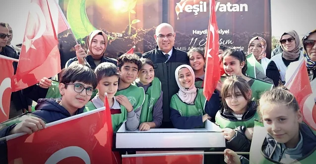 Ağrı’da minikler Milli Ağaçlandırma Günü’nde fidan dikti