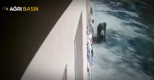 Ağrı’da 3 Yaşındaki Çocuk Heimlich Manevrasıyla Kurtuldu