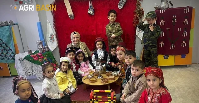 Minik Yüreklerden Yerli Mala Anlamlı Mesaj