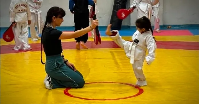 Patnos’ta Taekwondo Rüzgârı: Gençler Minderde Geleceği Kuruyor