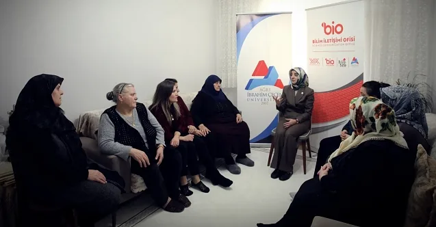 AİÇÜ Bilim Kafe’de “Mis Kokan Risk: Deterjanlar” Gündemi