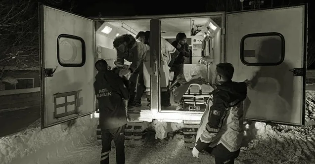 Patnos’ta kar engelini aşan ekipler 40 günlük bebeği kurtardı