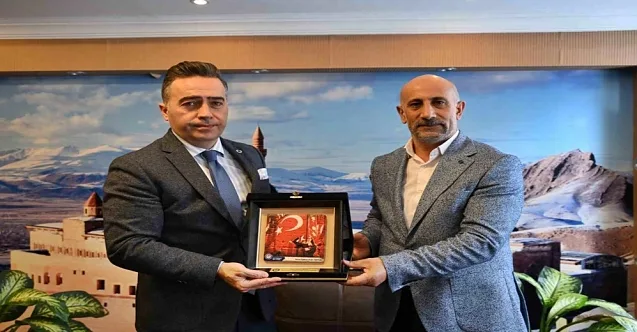 Eğitim-Bir-Sen’den Emniyet Müdürü Önder’e teşekkür