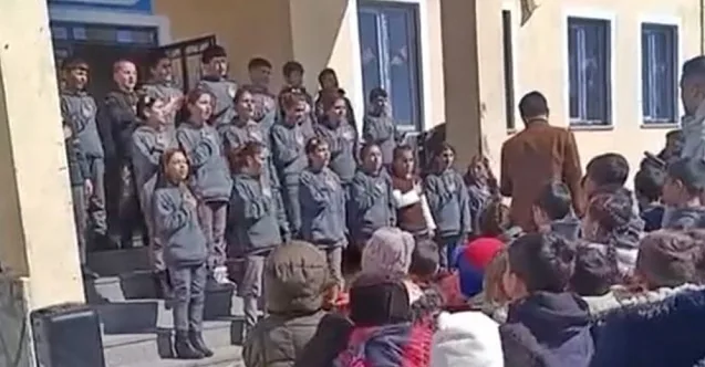 Taşlıçay’da Minik Kızın İlahiye Eşliği Gülümsetti