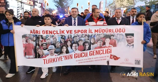 Ağrı’da 19 Mayıs Fener Alayı Coşkusu Yaşandı