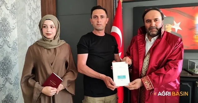 Ağrı Müftüsü İlhan Genç Çiftin Nikâhını Kıydı
