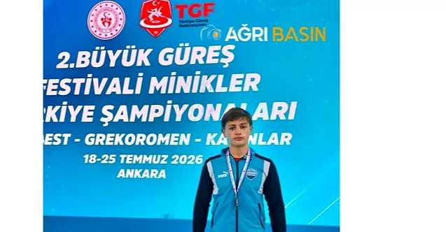 Ağrılı Güreşçi Miraç Türkiye Üçüncüsü Oldu