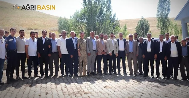 Tutak’ta Husumet Sona Erdi, İki Aile Aynı Sofrada Buluştu