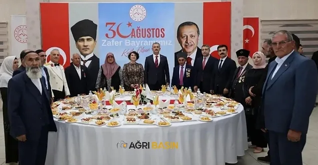 Ağrı’da 30 Ağustos’ta Şehit Aileleri ve Gaziler Buluştu