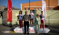 Doğubayazıt’ta Başarılı Sporcular Ödüllerini Aldı