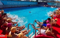 Taşlıçay’da Çocuklar Yüzme Kursunda Kulaç Atıyor