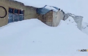 Nisanda kar şoku: Köyde hayat durma noktasında