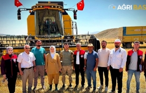 Kaymakam Kılıç Arpa Hasadında Çiftçilerle Buluştu
