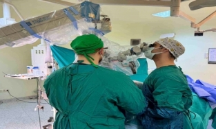 Ağrı’da beyin cerrahisinde kritik başarı