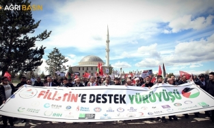 AİÇÜ Kampüsünde Filistin Vicdan Yürüyüşü