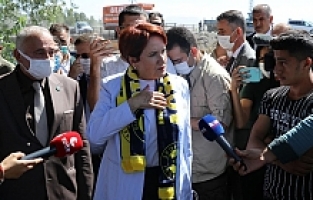 Meral Akşener Ağrı'da Esnafları Ziyaret Etti