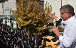 Ahmet Davutoğlu Ağrı'da