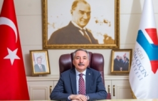 AİÇÜ Rektörü Prof.Dr. Abdulhalik Karabulut'tan Öğretmenler Günü Mesajı