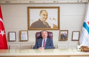 Rektör Karabulut'tan 14 Mart Tıp Bayramı Mesajı