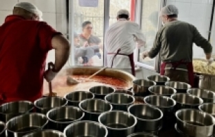 Ağrı Kızılay'dan Binlerce Kişiye Sıcak Yemek