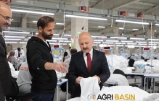 Vali Dr. Osman Varol GESE Tekstil’i Ziyaret Etti