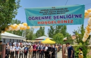Hamur'da Hayat Boyu Öğrenme şenliği Yapıldı