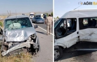 Ağrı'da Trafik Kazası 12 Yaralı
