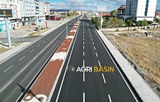 Ağrı'da bölünmüş yol 20 yılda 22 kat arttı