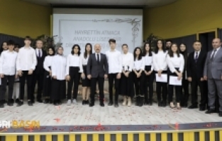 Ağrı Hayrettin Atmaca Anadolu Lisesinde şiir dinletisi