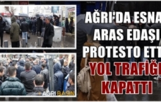 Ağrı'da Dijital Saat Değişimine izin vermeyen Esnaf yolu trafiğe kapattı!