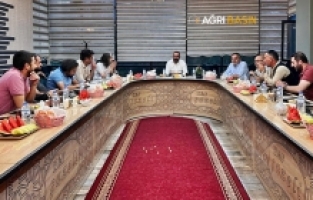 Ağrı Konuşuyor Platformu ve Gazeteciler El Ele