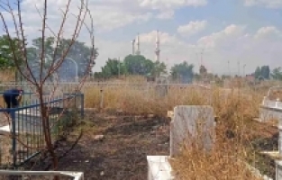 Ağrı'da Karaca Şehir Mezarlığı’nda Yangın