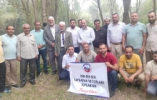 Ağrı Din-Bir Sen üyeleri ile piknikte buluştu