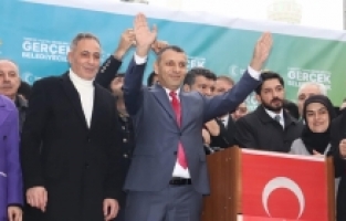 Ağrı Mehmet Salih Aydın'ı Coşkuyla Karşıladı