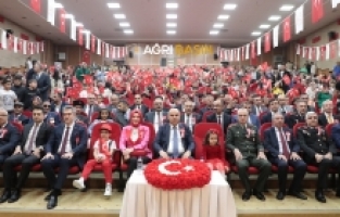 Ağrı’da 23 Nisan Ulusal Egemenlik ve Çocuk Bayramı kutlandı