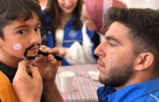 Ağrı Gençlik Merkezi'nden "Merkezim Her Yerde" Projesi ile Mutluluk Paylaşımı