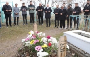 Ağrı Milli Eğitim Müdürü Kökrek, Vefat Eden Öğretmeni Unutmadı