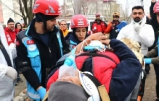 Ağrı’da Olası Afetlere Yönelik Gerçeği Aratmayacak Tatbikat Yapıldı