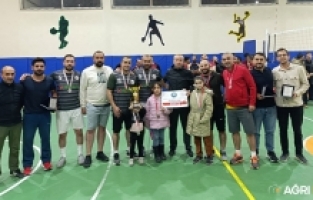 Semerkant MTAL, Öğretmenler Günü Voleybol Turnuvası Şampiyonu