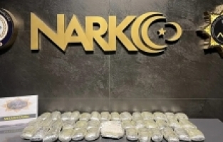 Ağrı’da Uyuşturucu Operasyonu! 14 Kilo 500 Gram Metamfetamin Yakalandı