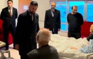 AK Parti Ağrı İl Başkanı İlhami Yıldız’dan Hastane Ziyareti